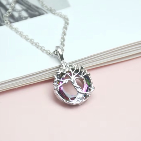 Silver Tree of Life Pendant Necklace. - Picture 3 of 4